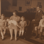 Gladys Lewis with all five of her children who lived to adulthood